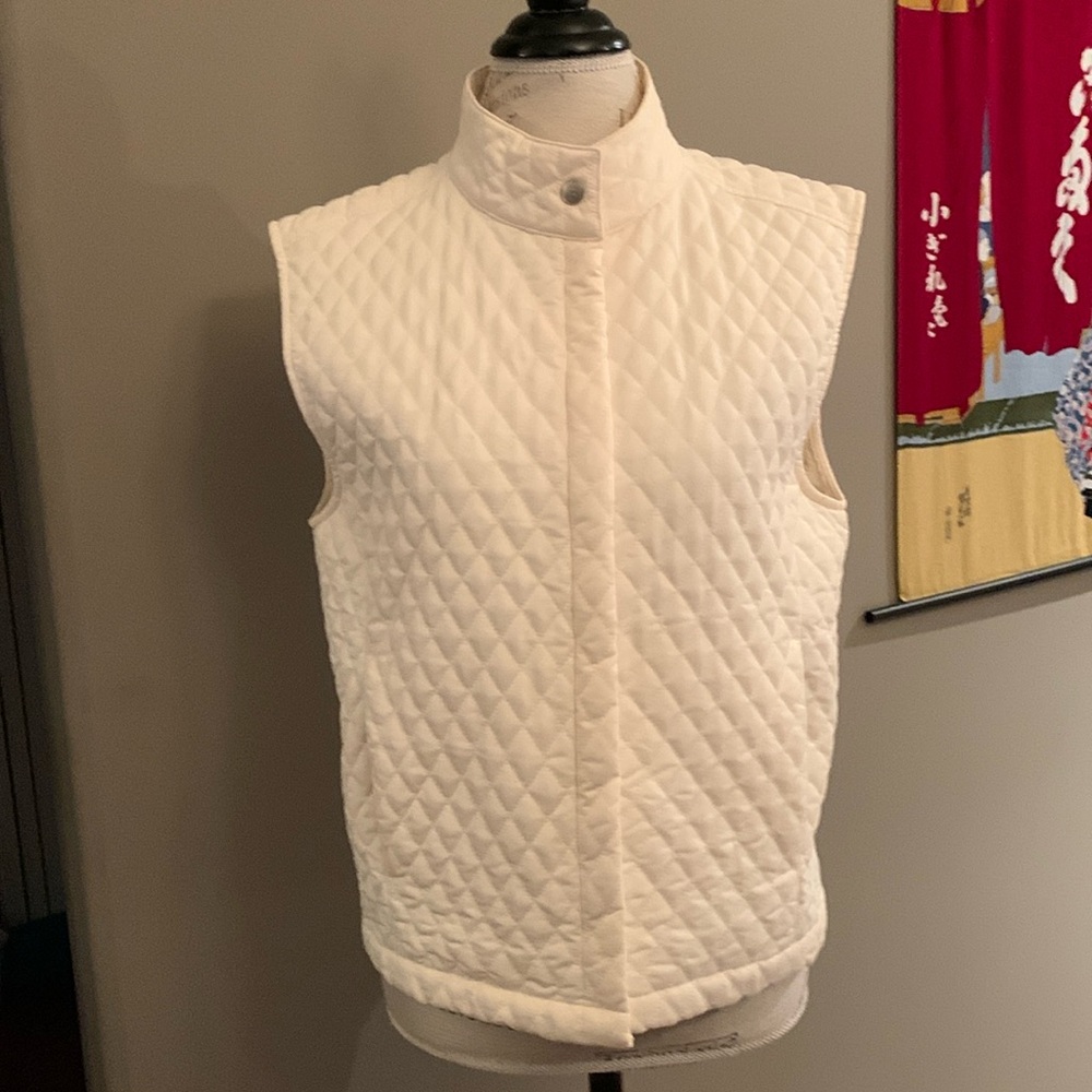Cutter and buck golf vest.